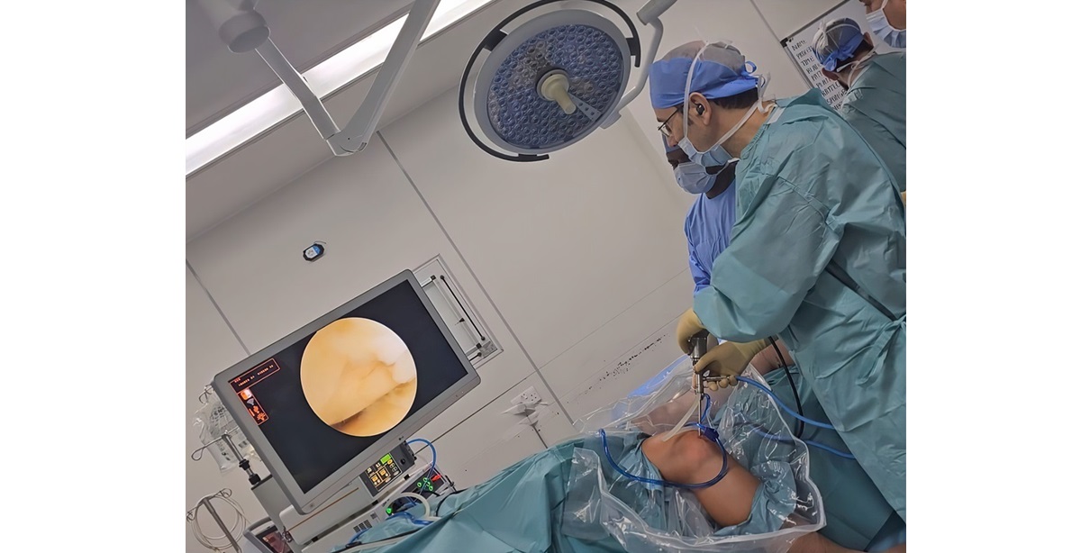 Medcare Orthopaedics & Spine Hospital performs UAE’s first artificial ...
